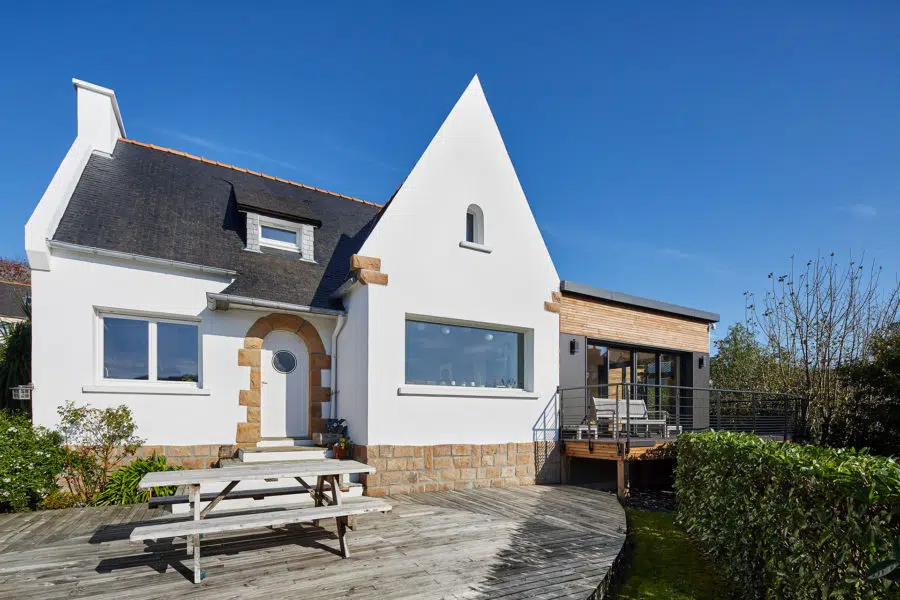Maison en Bretagne rénovée par Extenbois, filiale extension de Trecobat