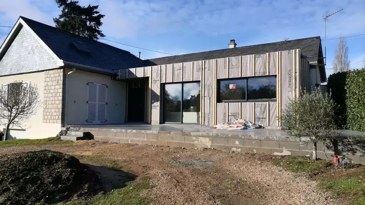 Extension en cours de construction par Novéo Travaux, Groupe Villadim